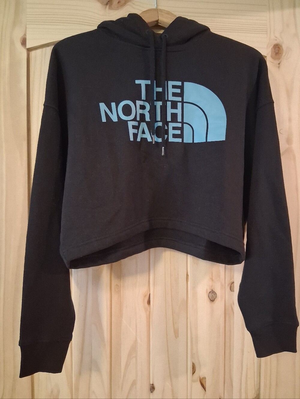 The North Face Cropped Hoodie Sz S NWT